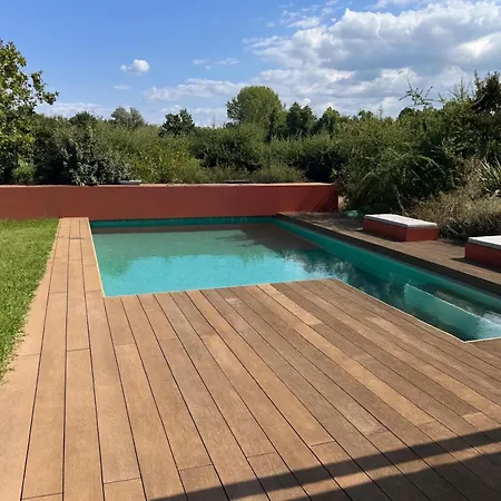 Severine, Elegance Avec Balcon Prive ゲストハウス